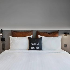 Zimmer mit Queensize-Bett